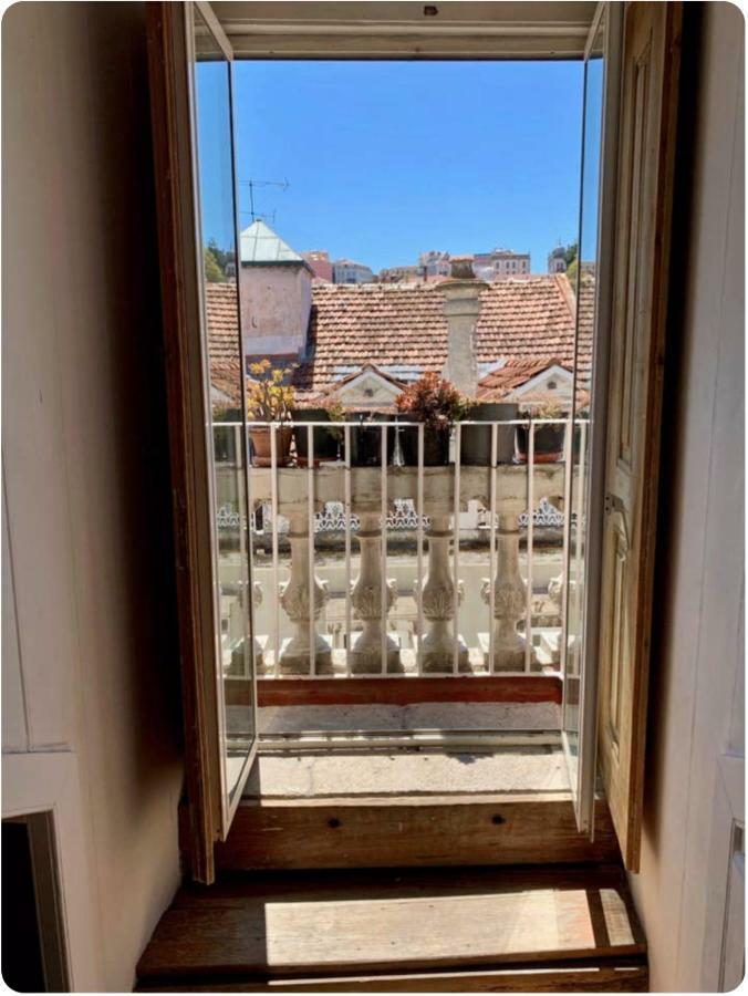Charming Central Sunny Penthouse Lisbon Exterior photo
